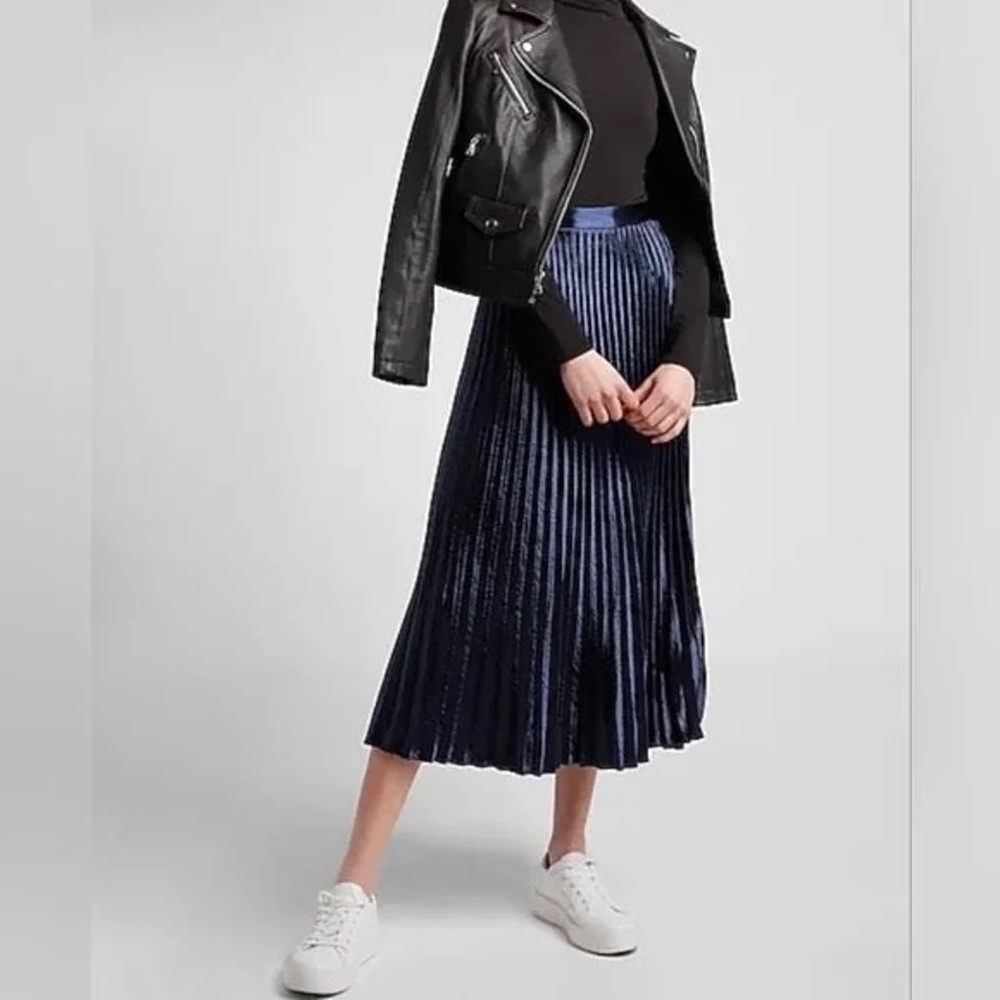 Express High Waisted Pleated Satin Midi Skirt